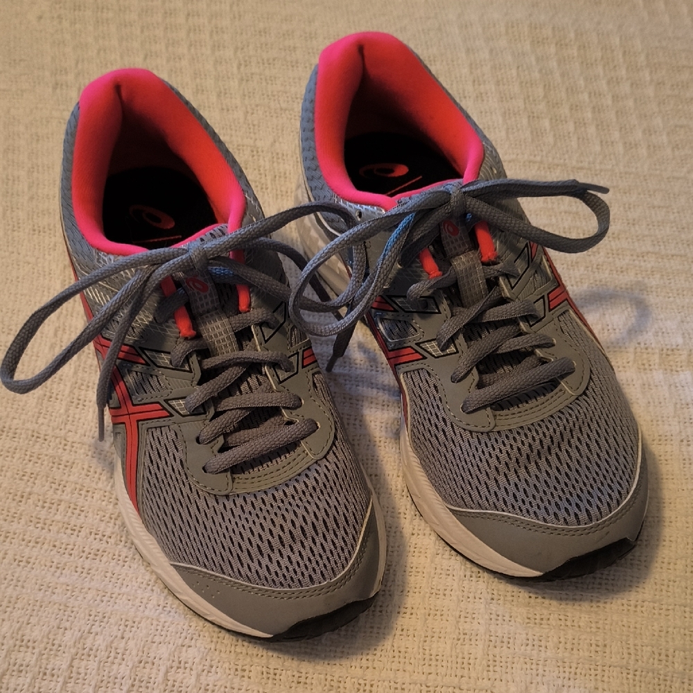 Asics 6 1/2 GEL